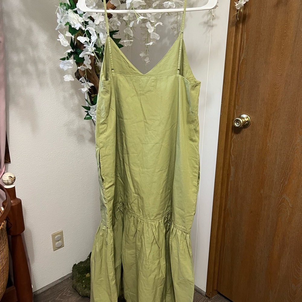 One Wednesday Boutique The Everywhere Green Halter Tiered Midi Sundress - Picture 8 of 11